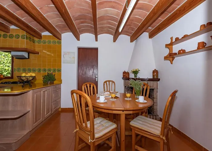 Els Gorgs By Sealand *